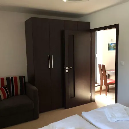 Panorama 805 Aparthotel 4*